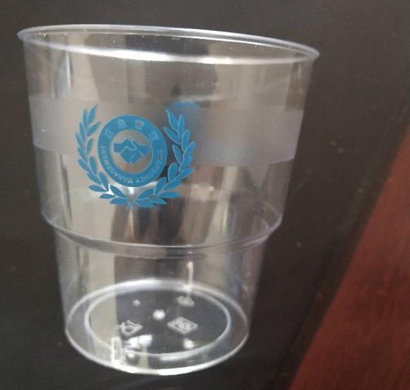 一次性塑料水晶杯.jpg